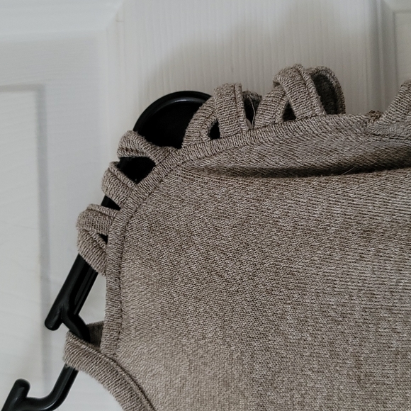 Thyme & Honey Medium open shoulder oversized sweater - Picture 5 of 5